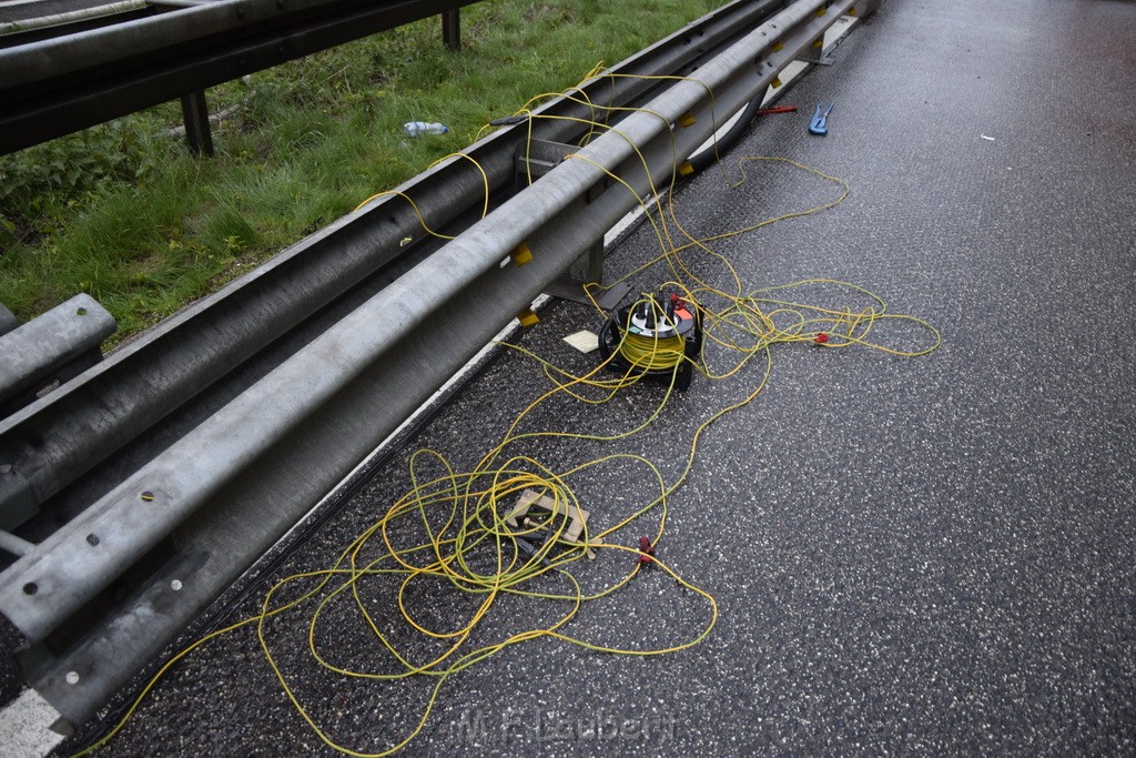 VU Gefahrgut LKW umgestuerzt A 4 Rich Koeln Hoehe AS Gummersbach P365.JPG - Miklos Laubert